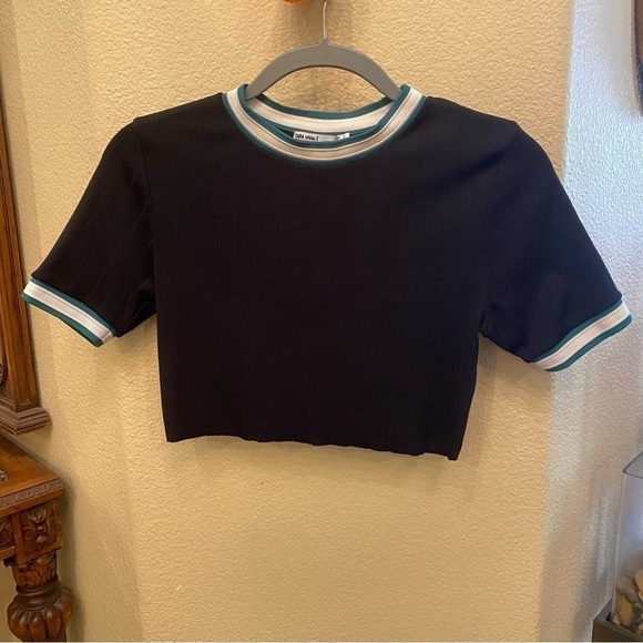 Zara Tops - ZARA Women Green White Trim Cropped Top Size Small